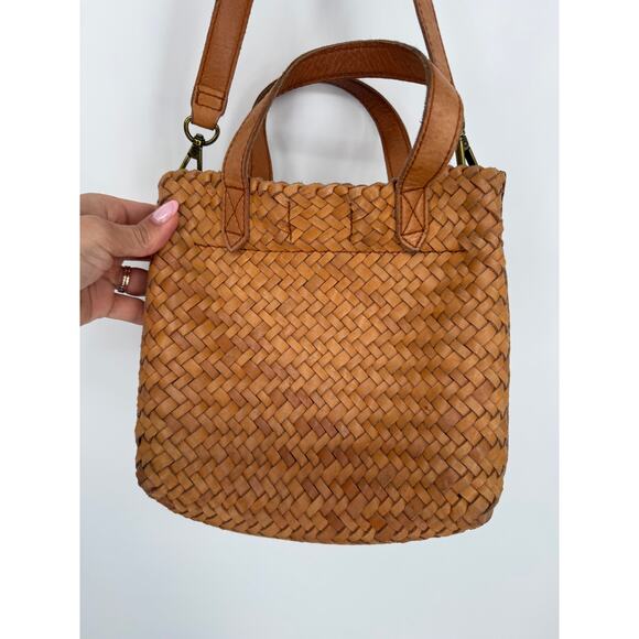 Madewell The Small Transport Crossbody: Woven Leather Edition - Picture 7 of 8